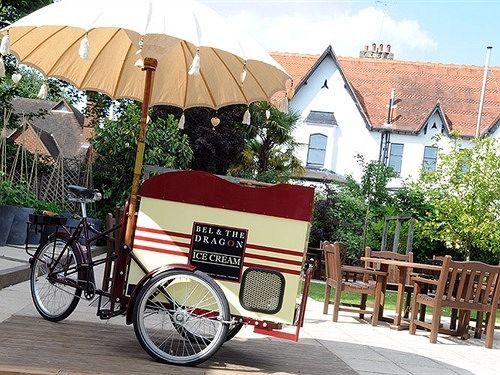 Bel And The Dragon-Cookham Hotell Eksteriør bilde